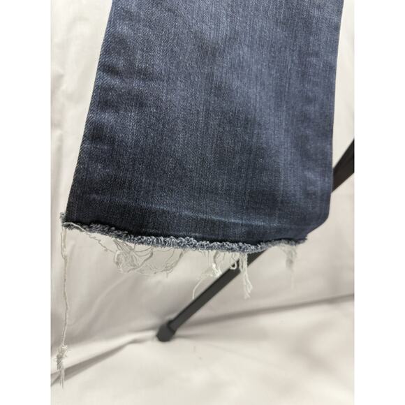 Miss Chic Women’s Jeans Size 5 Dark Wash Bootcut Embroidered Pocket EUC - Picture 6 of 16